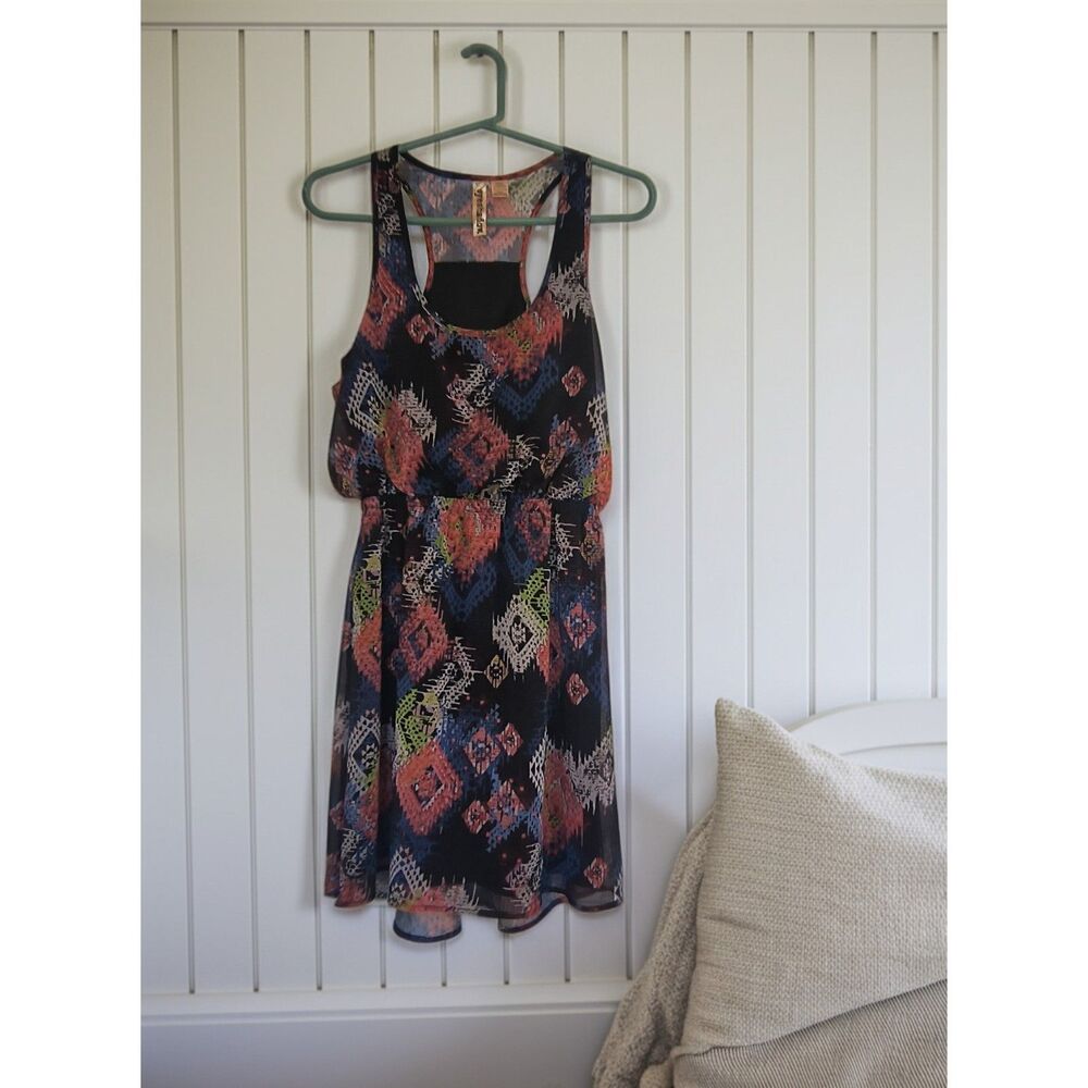 NWOT Eyeshadow Women's Size L Black Geometric Print Racerback Mini Dress